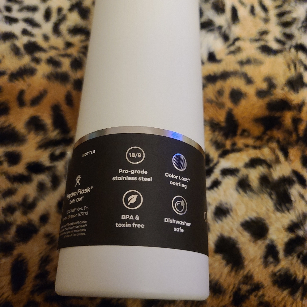 Hydro Flask - Picture 7 of 17
